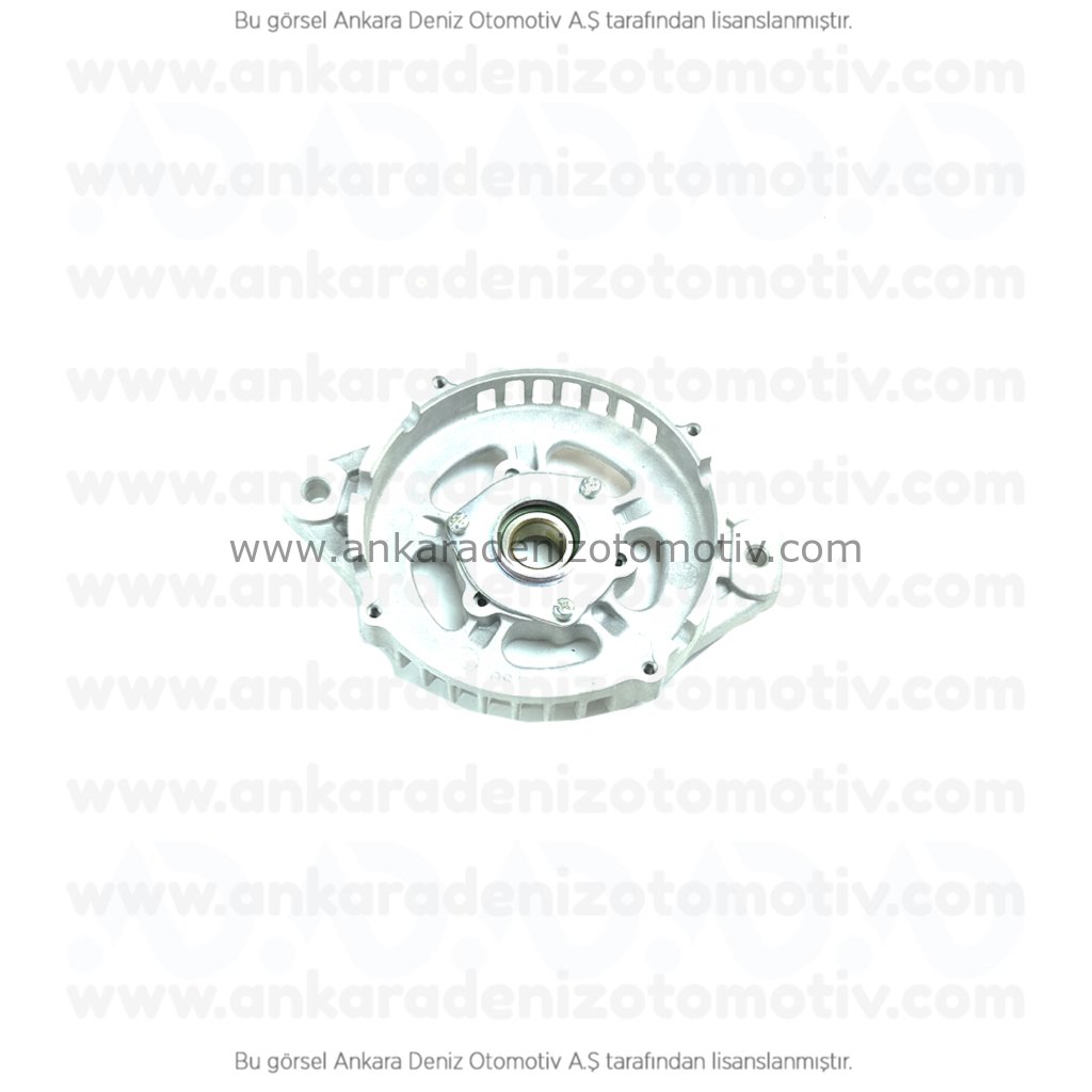 Isuzu NPR 66 Alternatör Ön Kapak Komple