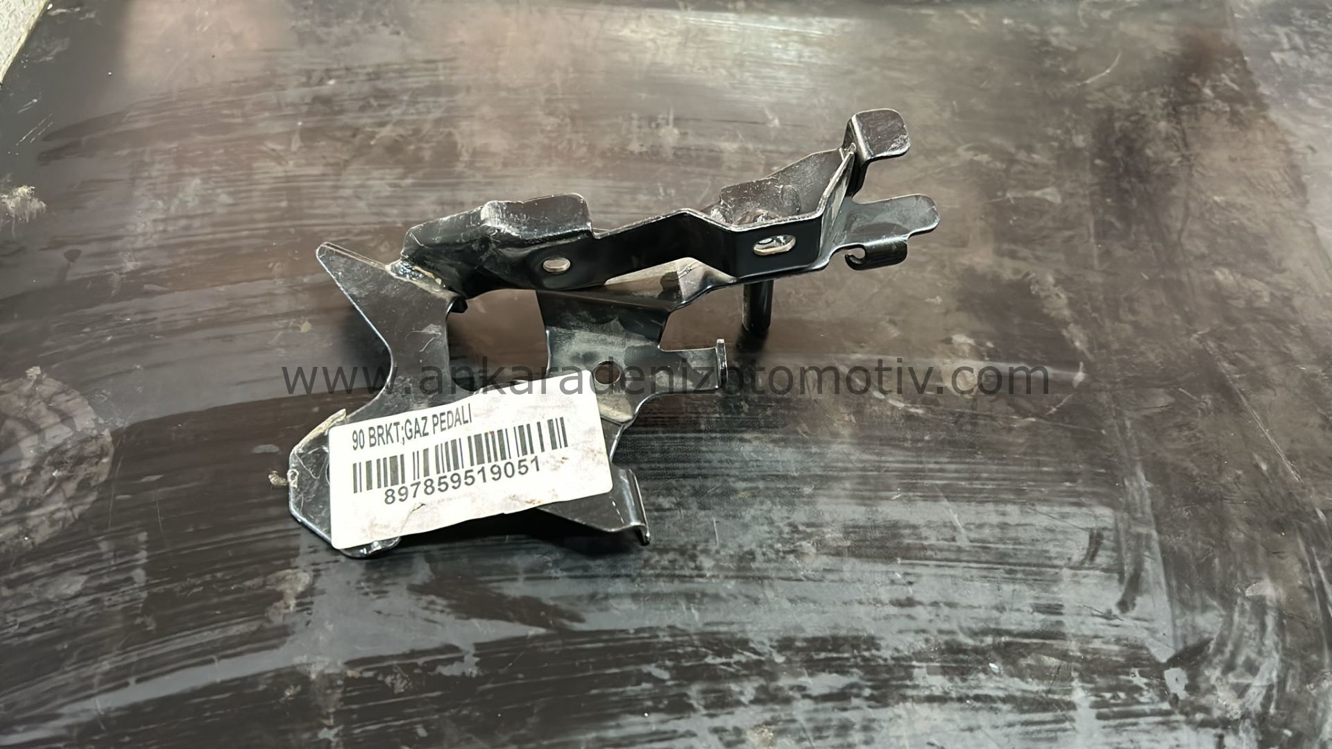 Isuzu NKR 55 Braket Gaz Pedalı