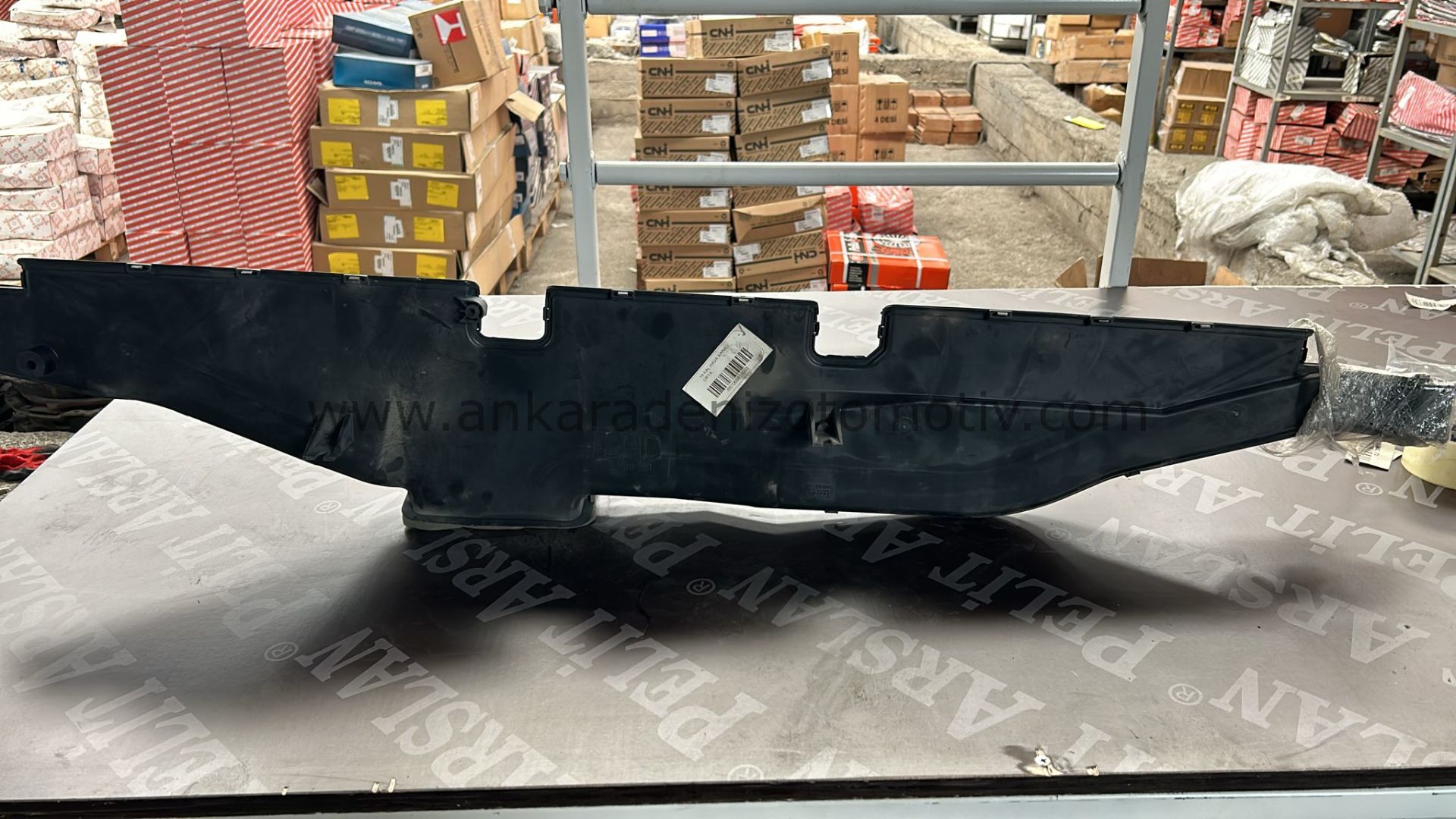 Isuzu NPR 66 Kalorifer Hava Kanalı Orta